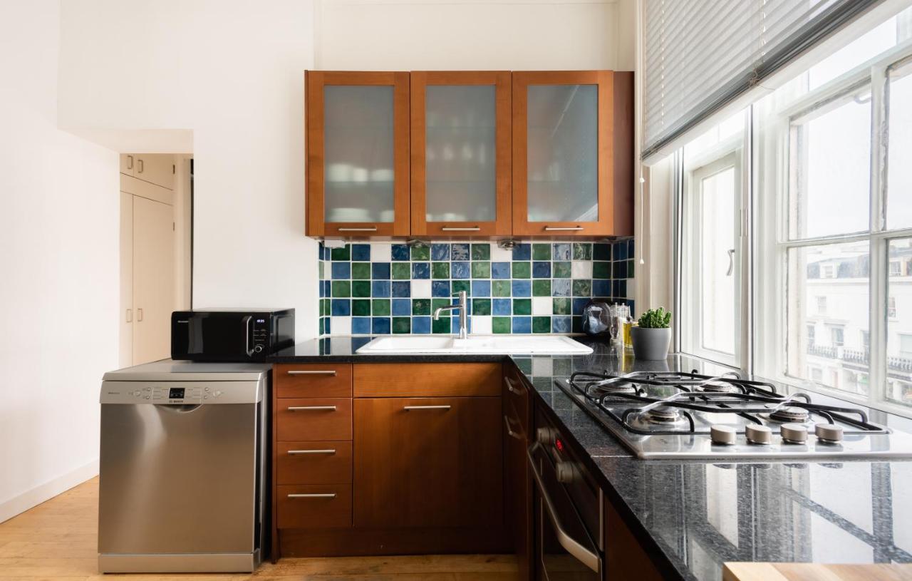 The Holland Park Escape - Modern & Central 2Bdr Flat London Bagian luar foto