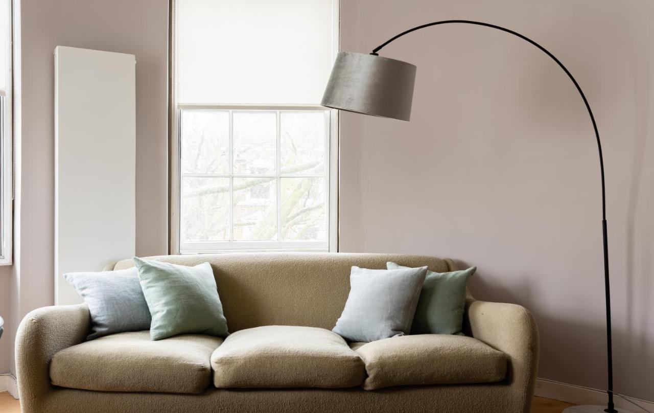 The Holland Park Escape - Modern & Central 2Bdr Flat London Bagian luar foto
